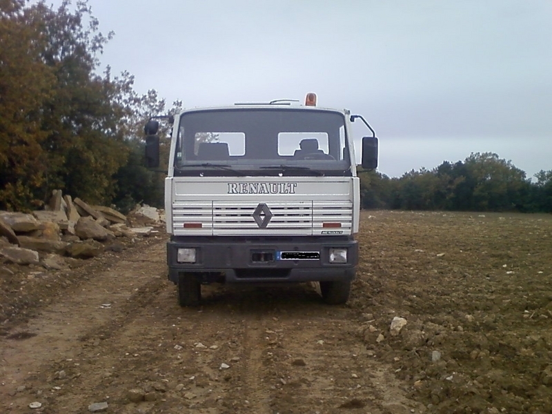 location-camion-benne-pl-renault-g300-la-couronne.jpg