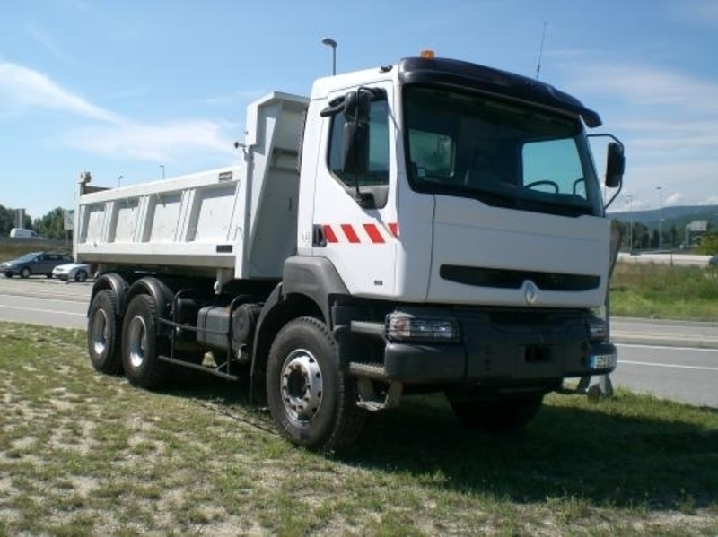 location-camion-benne-pl-renault-6x4-gioux.jpg